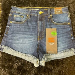 Celebrity Pink Women’s Blue Denim Curvy High-rise Shorts (9/29)